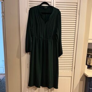 BloomChic Dark Green Long Sleeve Dress